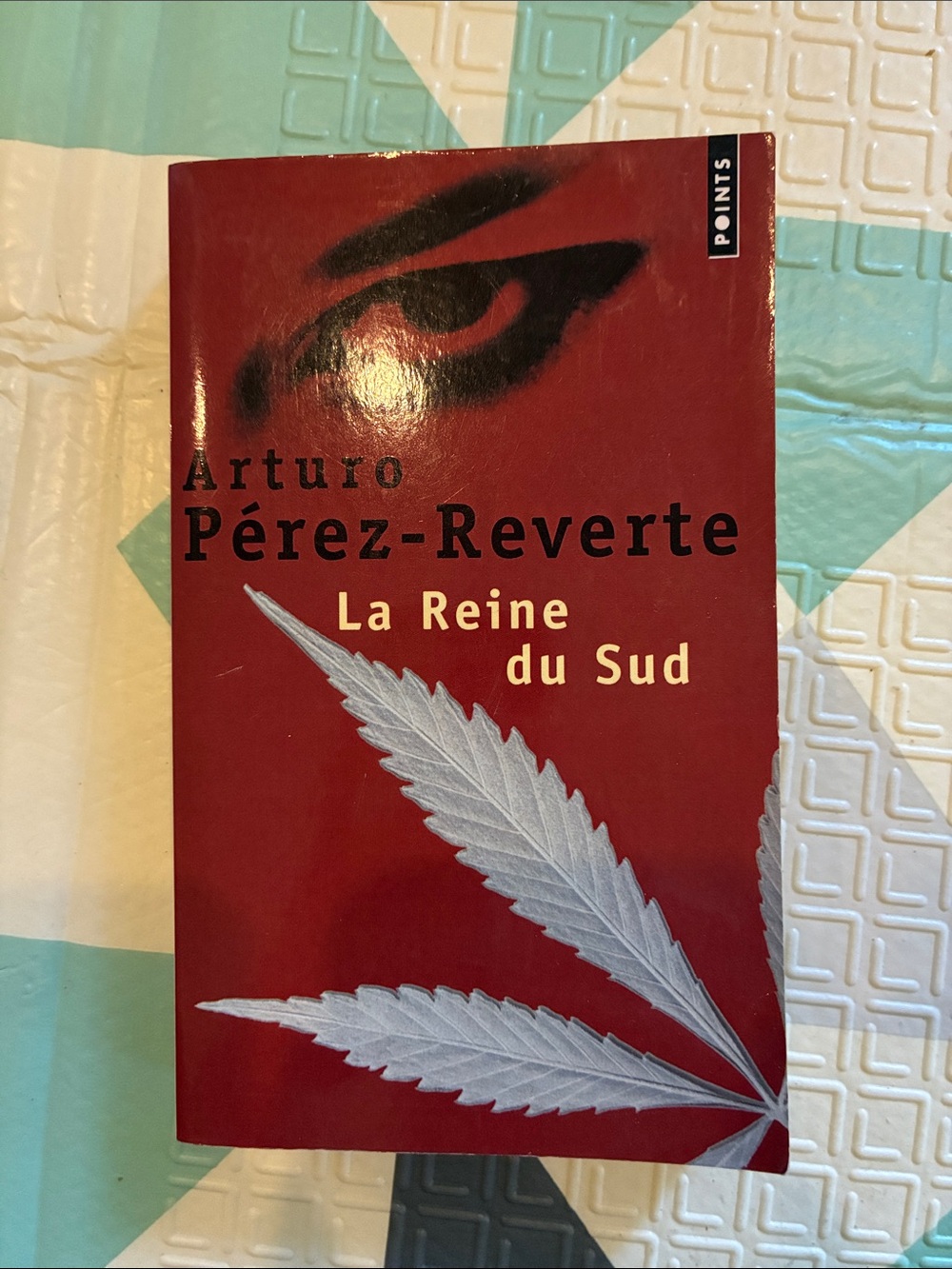 4/10$ 📚 La Reine du Sud - Red Edition by Arturo Pérez-Reverte